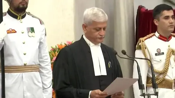 justice uu lalit, chief justice of india, nv ramana, cji uu lalit, supreme court, rashtrapati bhavan, president droupadi murmu