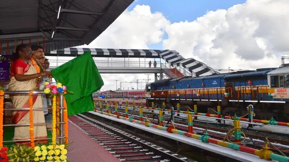 Droupadi Murmu flagged off Agartala-Kolkata Express