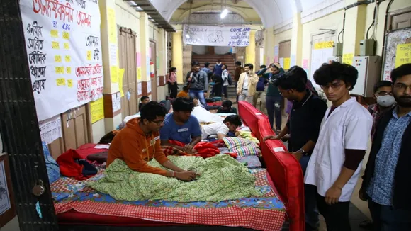 calcutta medical college hunger strike going on a student gets sick on fourth day