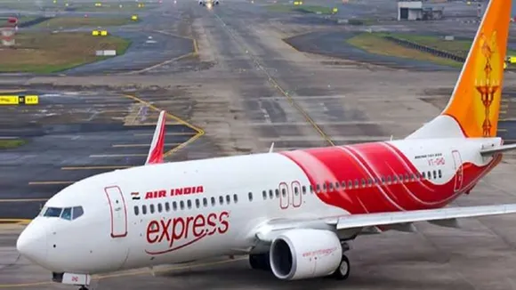 Snake found in cargo hold of plane, snake found on plane, air india express snake, snake on air india express, flights latest, air india international flights, Dubai- Karipur Air India service, snake spotted on flight, latest news