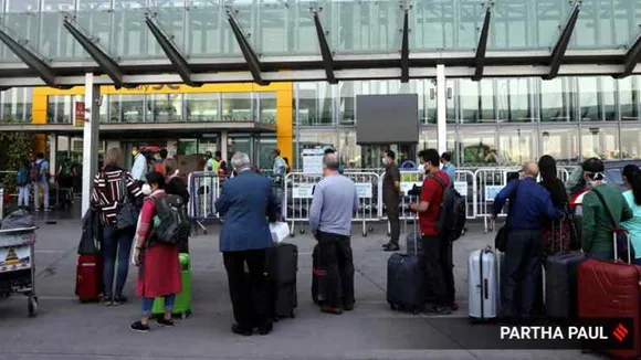 Corona kolkata dumdum airport, কলকাতায় করোনা আতঙ্ক, বিমানবন্দরে র‌্যাপিড টেস্টে দু'জনের দেহে মিলল জীবীণু