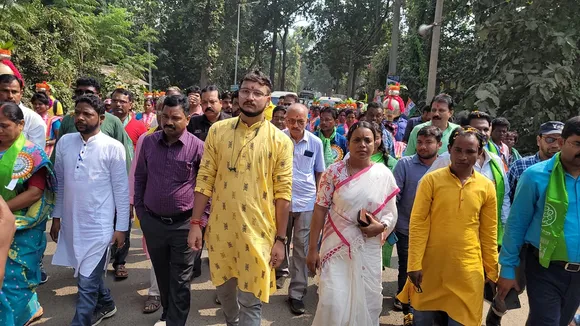 debangsu bhattacharya faces protest at birbhum dubrajpur