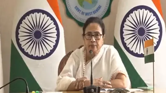 what mamata said in response to bjp leaders threat that tmc government will fall before the end of its term in Bengal , বাংলায় মেয়াদ শেষের আগেই তৃণমূল সরকারের পতন হবে বিজেপি নেতাদের হুমকির জবাবে কী বললেন মমতা