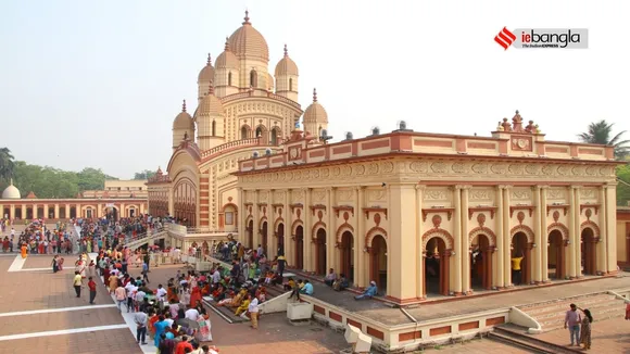 devotees gathered to give puja at Tarapith Dakshineswar Kalighat temple on poila baisakh