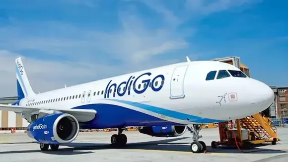 ndigo, indigo passenger, indigo delhi, indigo flight, indigo delhi mumbai, indigo passenger, indigo emergency exit, indigo bengaluru delhi, indigo drunk passenger, indigo passenger arrest, indigo drunk passenger video",