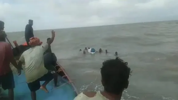 south 24 parganas gangasagar trawler sinks