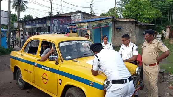 cannabis recovered from taxi during police naka checking at bandel , নাকা-চেকিংয়ে ট্যাক্সি থামতেই পুলিশের চক্ষু-চড়কগাছ! তারপর?