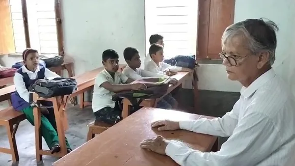 Madhavpur Junior High School has only one teacher to teach students from class V to VIII