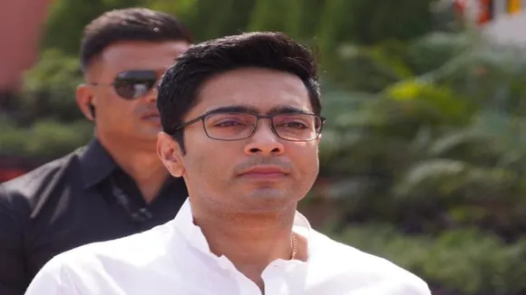 Abhishek Banerjee fly to Hyderabad due to deteriorating eye condition , হায়দরাবাদে গেলেন অভিষেক ব্যানার্জী