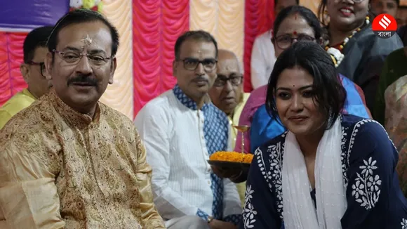 Saayoni Ghosh remarks on Arup Biswas dressing attire in bhai fota occasion