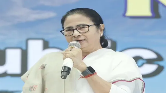 Mamata Banerjee announces huge benefits for Darjeeling and Kalimpong ahead of Lok Sabha poll 2024 , পাহাড়ে সম্পর্কের নয়া জাল বুনলেন মমতা, ঢালাও সুবিধায় ভরিয়ে ভোটের মুখে কল্পতরু মুখ্যমন্ত্রী