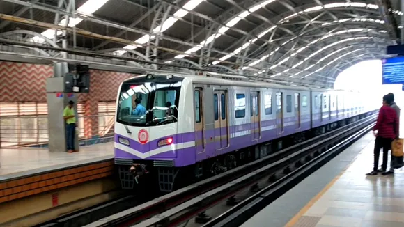 special indicative footprints on platforms and arrow marks on ceiling installed at esplanade