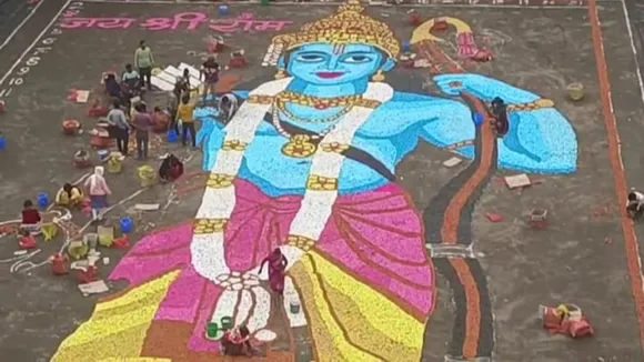 Tmc leader Priyangu Pandey of Bhatpara made an idol of Rama with crores of lamp, লাখো প্রদীপ দিয়ে রামের মূর্তি গড়েছেন ভাটপাড়ার তৃণমূল নেতা প্রিয়াঙ্গু পাণ্ডে