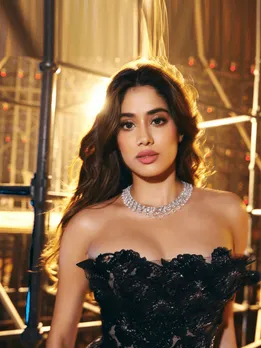 Janhvi Kapoor Filmfare Look