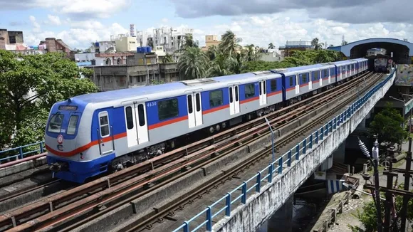 kolkata metro blue line streching last metro time, রাতে মেট্রো চলাচলের সময় বাড়ছে