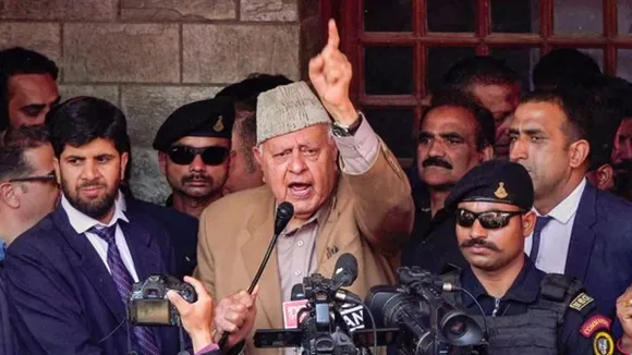 Farooq Abdullah, Pakistan not wearing bangles