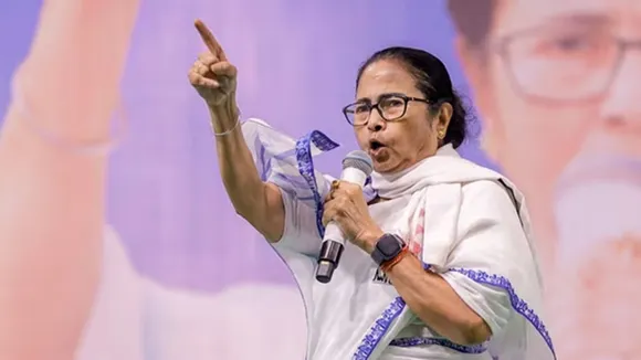 Mamata Banerjee again attacks Kartik Maharaj