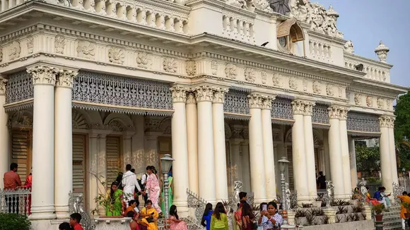 Pareshnath, Temple