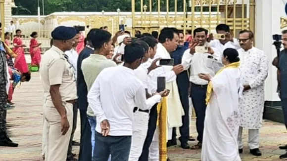 Mamata Banerjee, Ananta Maharaj