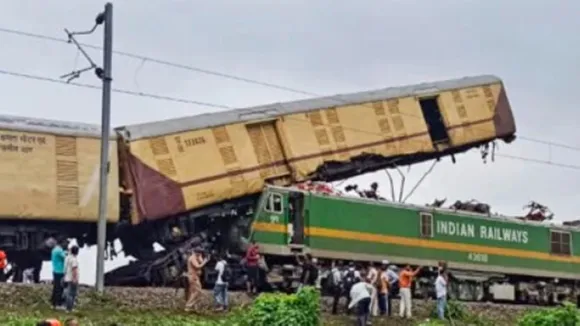 Kanchanjunga Express, accident, কাঞ্চনঝঙ্ঘা এক্সপ্রেস, দুর্ঘটনা,