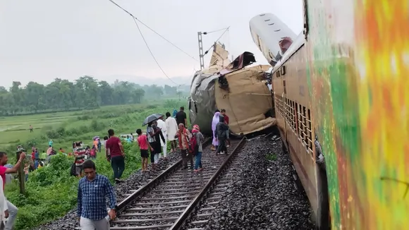 west bengal cm mamta banerjee train accident