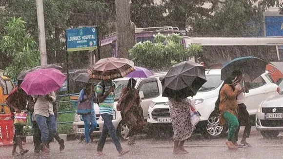 weather update chances of rain in several district of bengal, আবহাওয়ার পূর্বাভাস, অতি ভারী বৃষ্টি