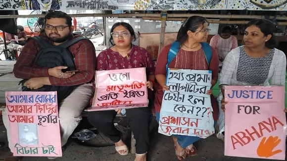 junior doctors of r g kar visit cbi office