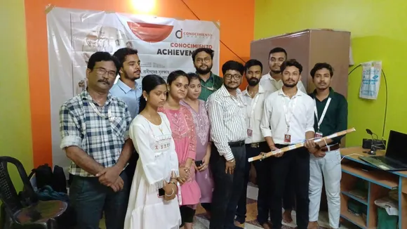 CHANDANNAGAR, BENGALI ENGINEERS DEVELOP AI STICK, SMART AI BLIND STICK, দৃষ্টিহীনদের জন্য এআই স্টিক, AI BLIND STICK, ENGINEERS FROM CHANDANNAGAR DEVELOP SMART AI BLIND STICK TO HELP THOSE WHO NEEDED"