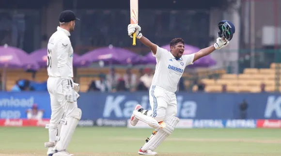 Sarfaraz Khan becomes a father welcomes baby boy Tamil News 