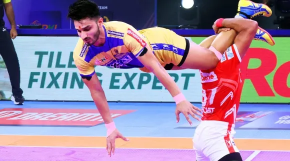 Tamil Thalaivas vs Gujarat Giants PKL 11 Match 25 Narender Kandola Stars tamil news 