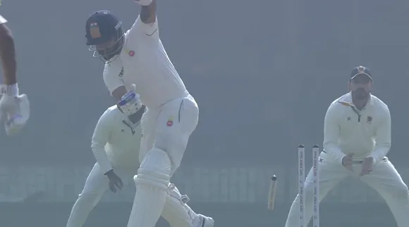 Virat Kohli clean bowled for 6 in Delhi on Ranji Trophy comeback dejected fans exit stadium Tamil News