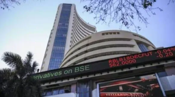 Union Budget 2025 Sensex Nifty trade in green ahead of Nirmala Sitharamans speech Tamil News