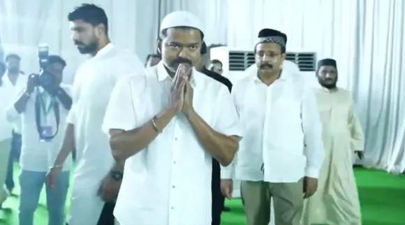 Vijay in islamic costume