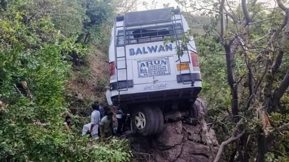 9 pilgrims dead as bus falls into a gorge in J&K