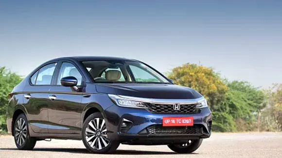 Honda cars are available at discounted prices up to Rs 1 lakh