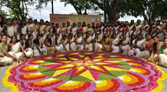 Coimbatore Sri Ramakrishna College of Arts and Science for Women College onam celebration and give wayanad relief fund Tamil News 