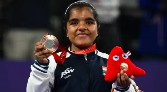 Who is Nithya Sre Sivan badminton player who won bronze medal at Paris Paralympics Tamil News 