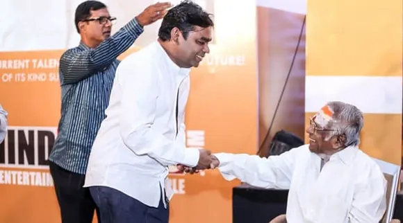 முன்னணி நடிகர்கள் பலருக்கும் தனது இசையால் பெரிய வெற்றியை கொடுத்த மெல்லிசை மன்னர் எம்.எஸ்.விஸ்வநாதன், ஒரு சில பாடல்களை மட்டும் பாடியுள்ளார். 