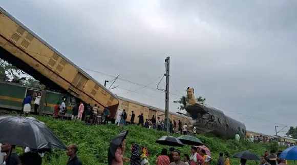 West Bengal: Four dead after freight train collides with Kanchenjunga Express,