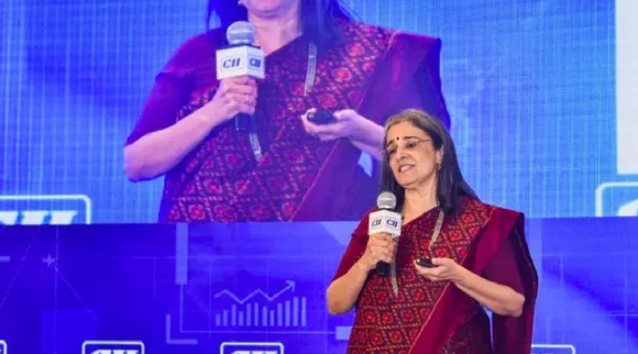 Madhabi Puri Buch got salary from ICICI after joining SEBI Congress bank denies Tamil News 