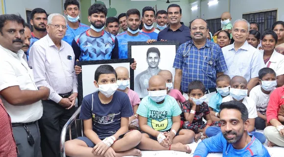 Surya Kumar Yadav visit kids battling cancer in Sri Ramakrishna Hospital Coimbatore Tamil News 