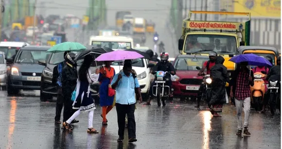 சென்னை முதல் கன்னியாகுமரி வரை: 9 மாவட்ட பள்ளிகளுக்கு இன்று விடுமுறை