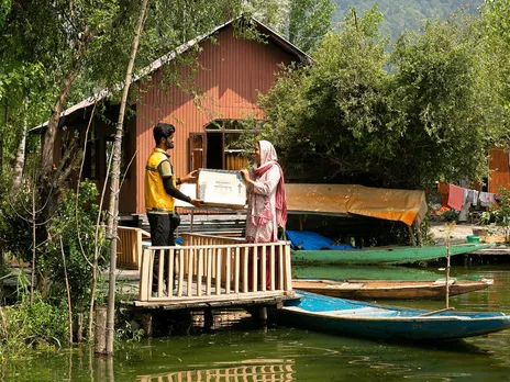 Ecommerce giant Amazon launches first floating store on Srinagar's Dal Lake