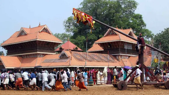 ശാർക്കര ദേവീക്ഷേത്രത്തിൽ ​ഗരുഢൻ തൂക്കം ബുധനാഴ്ച;രാവിലെ 8 മുതൽ ആരംഭിക്കും