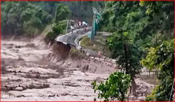 ദുരന്തഭൂമിയായി സിക്കിം; 14 മരണസംഖ്യ ഉയരുന്നു, 102 പേരെ കാണാതായി