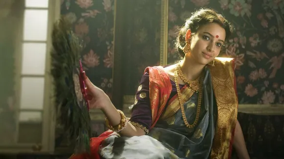 which saree is trending now