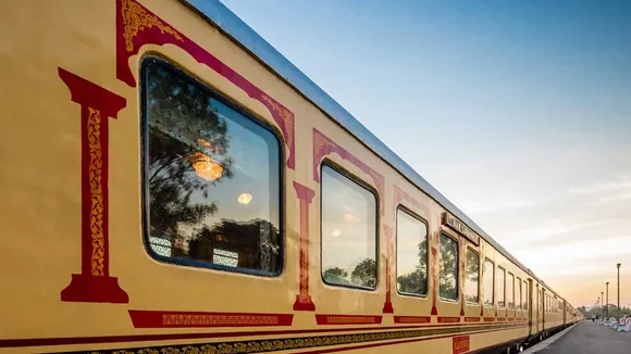 Palace on wheels