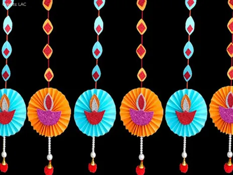 Decorate it right with these wall decor ideas for Diwali!