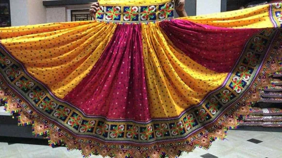 Manish Market Mumbai Lehenga Only Rs499 #manishmarket #lehenga  #lehengamarket #lehengashopping #lehengas #lehengacholi #lehengalove  #brid... | Instagram