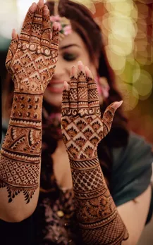 Henna artists in Delhi 